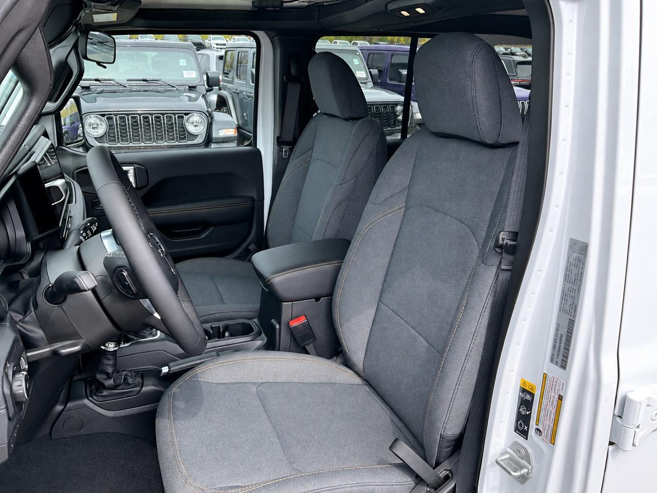 2026 Jeep Wrangler SAHARA | Hardtop | 12.3" TOUCHSCREEN | Steps Photo