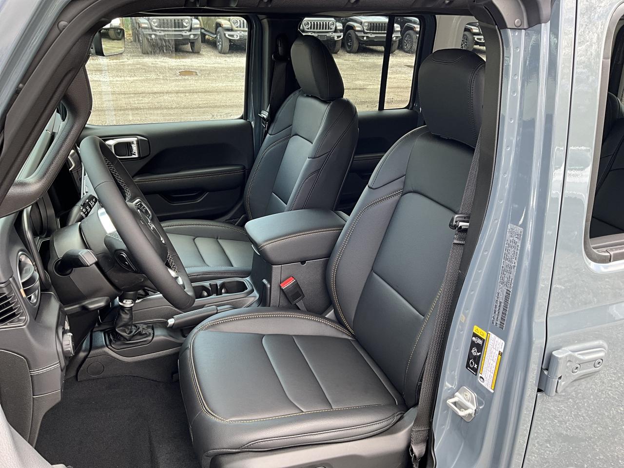 2026 Jeep Wrangler SAHARA | Leather | 18" Alloys | Hardtop | ANVIL Photo
