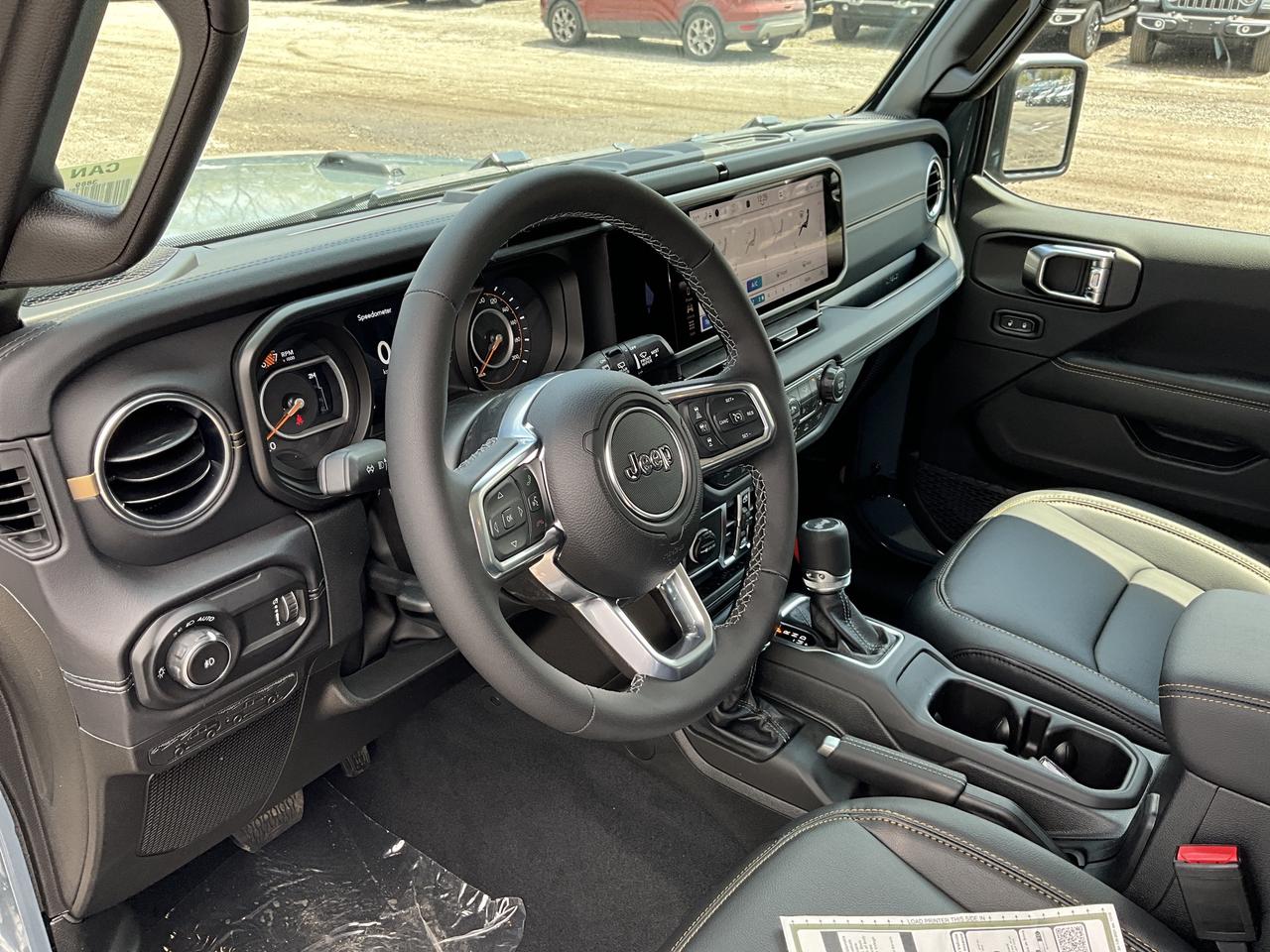 2026 Jeep Wrangler SAHARA | Leather | 18" Alloys | Hardtop | ANVIL Photo