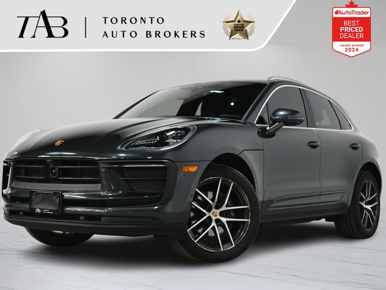 2023 Porsche Macan PREMIUM PKG | PANO | 20 IN Photo0