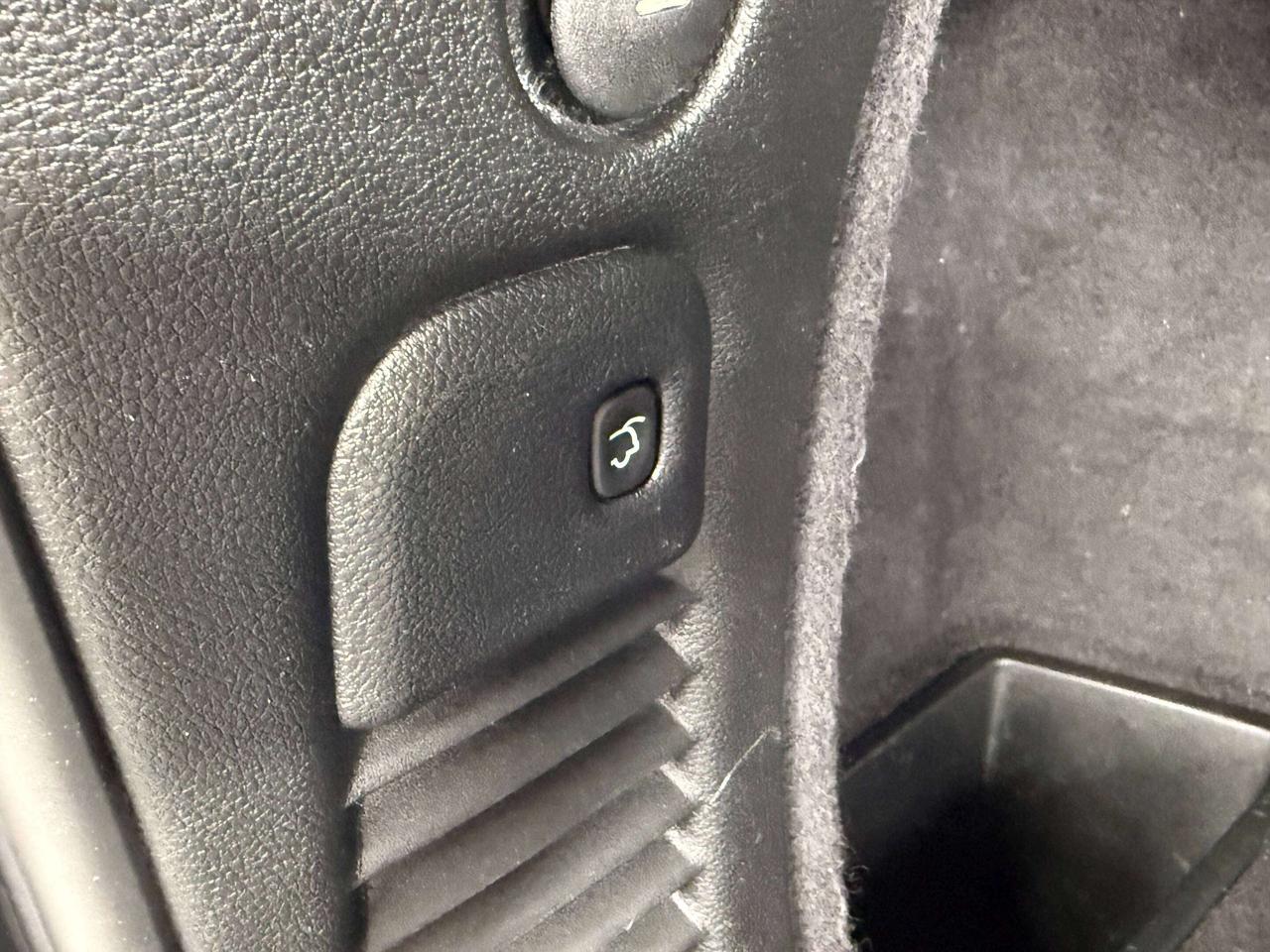 13893384