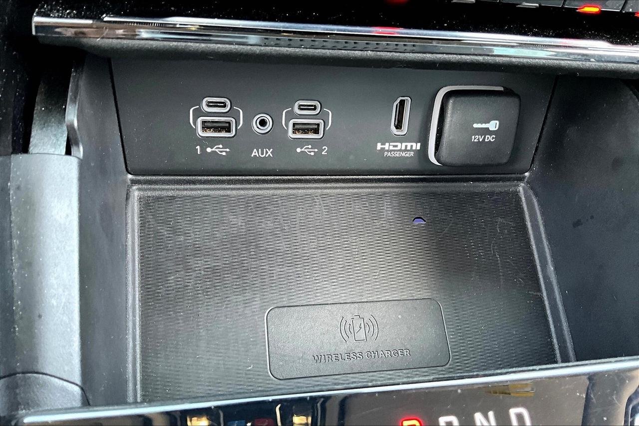 2023 Jeep Grand Cherokee Overland | 5.7L HEMI V8 | FULLY LOADED | DEMO SAVE Photo