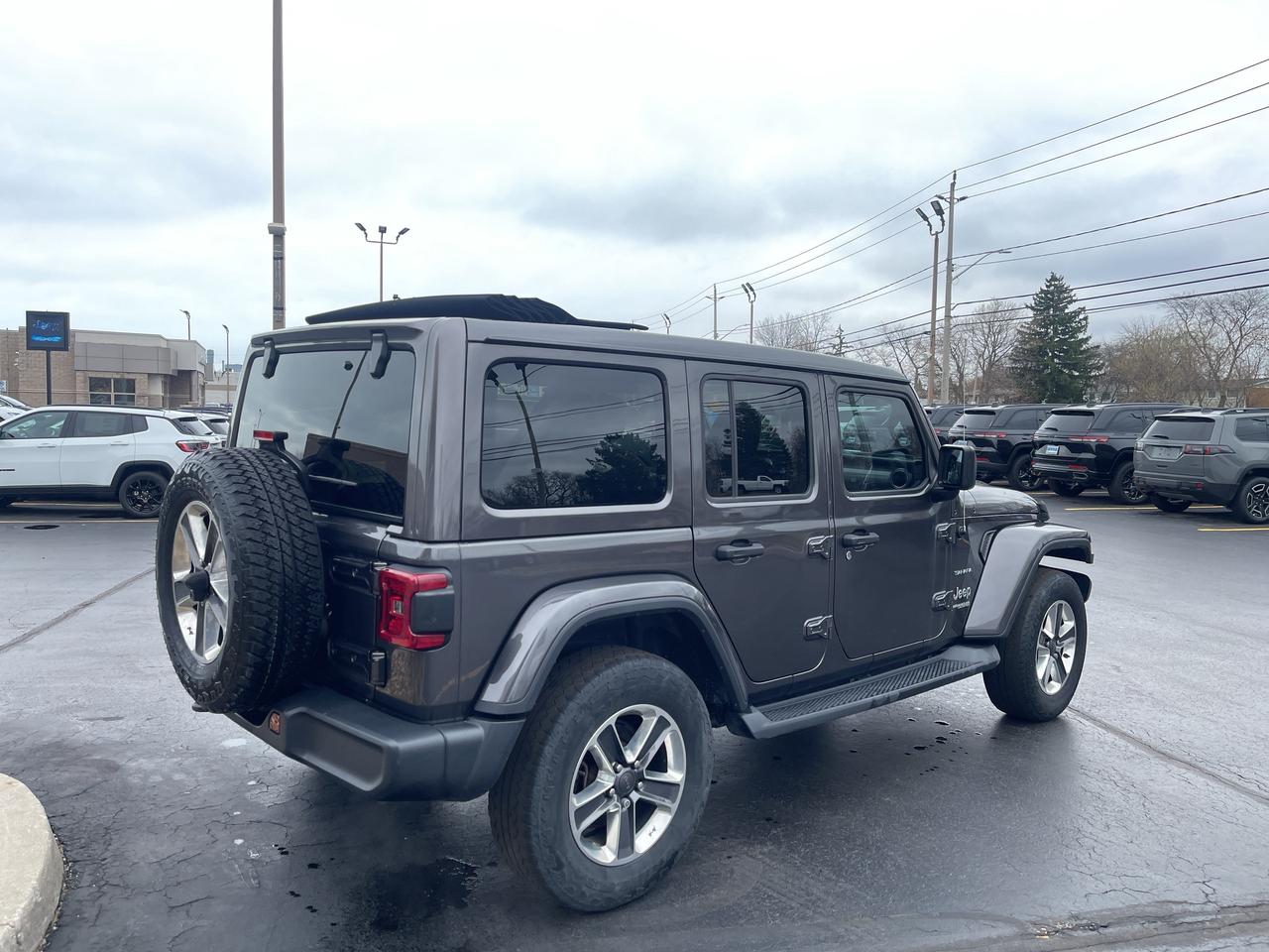 2019 Jeep Wrangler Unlimited SKY TOP / NAV / HEATED SEATS Photo