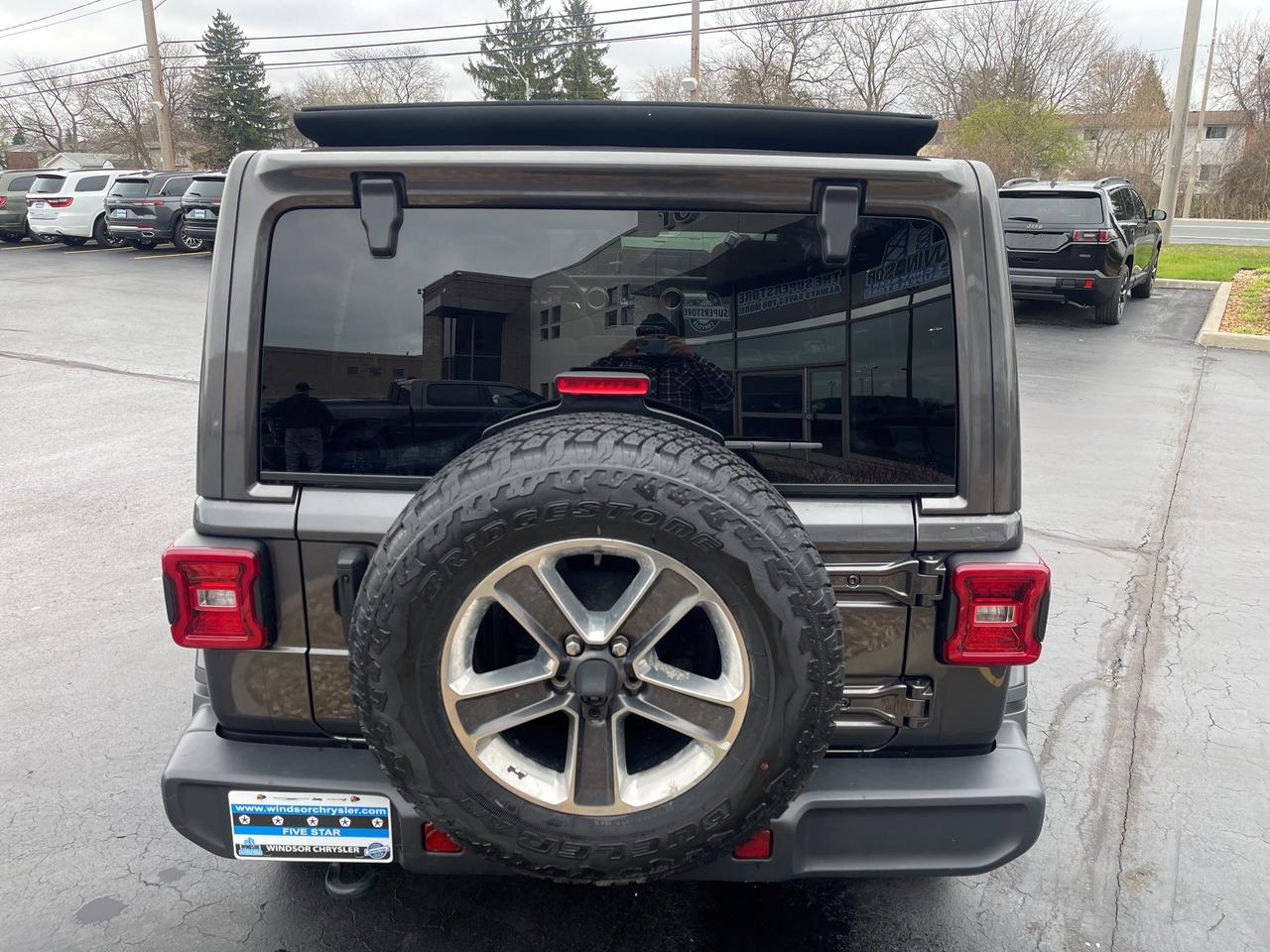 2019 Jeep Wrangler Unlimited SKY TOP / NAV / HEATED SEATS Photo
