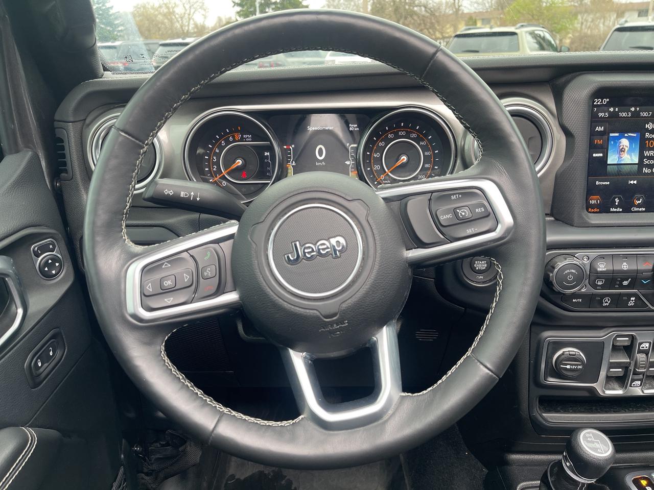 2019 Jeep Wrangler Unlimited SKY TOP / NAV / HEATED SEATS Photo