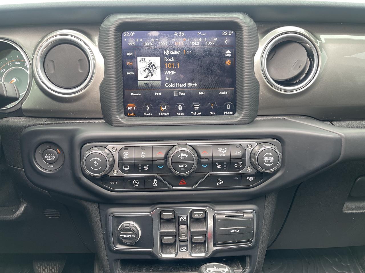 2019 Jeep Wrangler Unlimited SKY TOP / NAV / HEATED SEATS Photo
