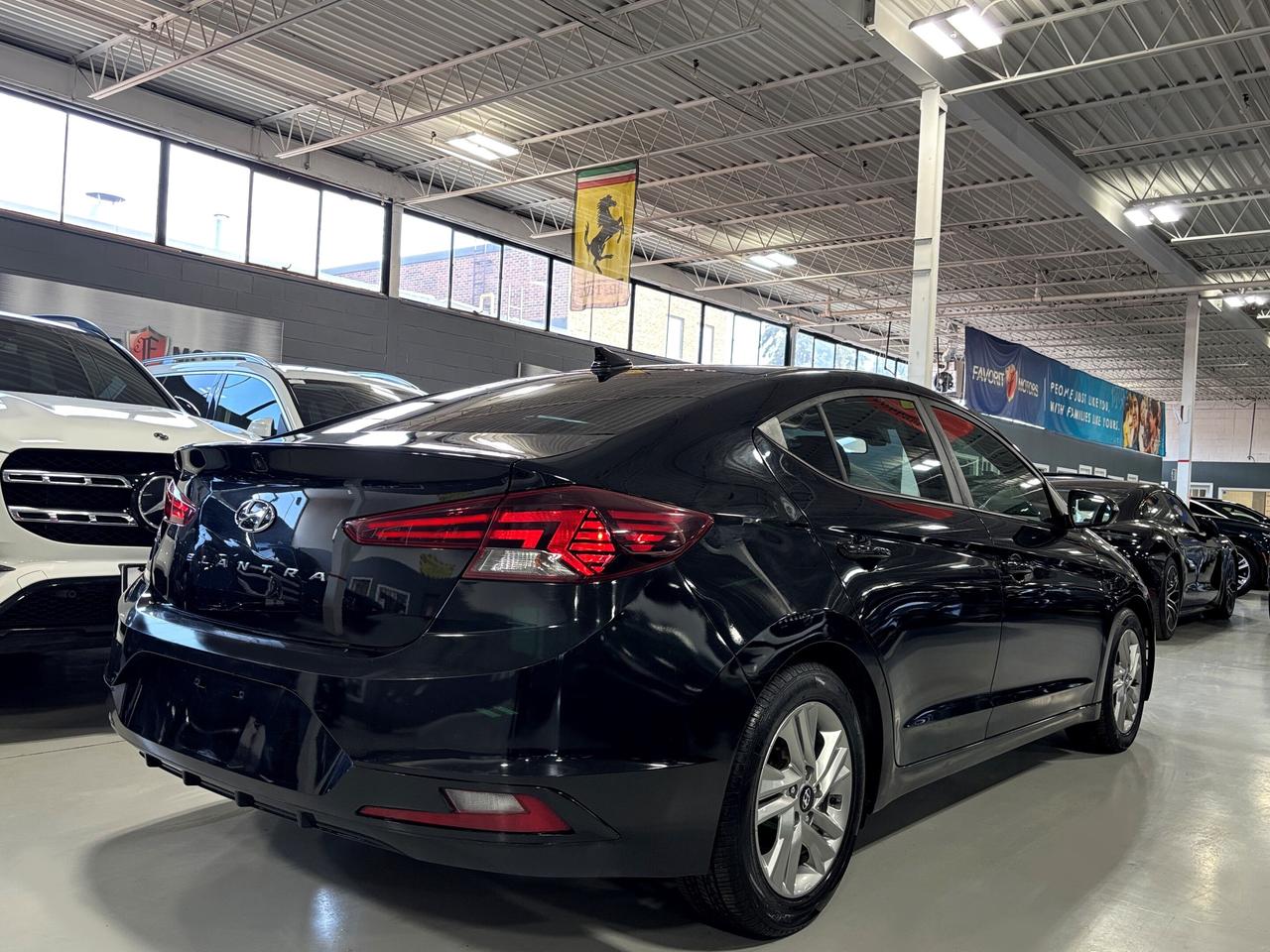 2020 Hyundai Elantra Preferred IVT|SUNPKG|SAFETYPKG|BACKCAM|HEATEDSEATS Photo