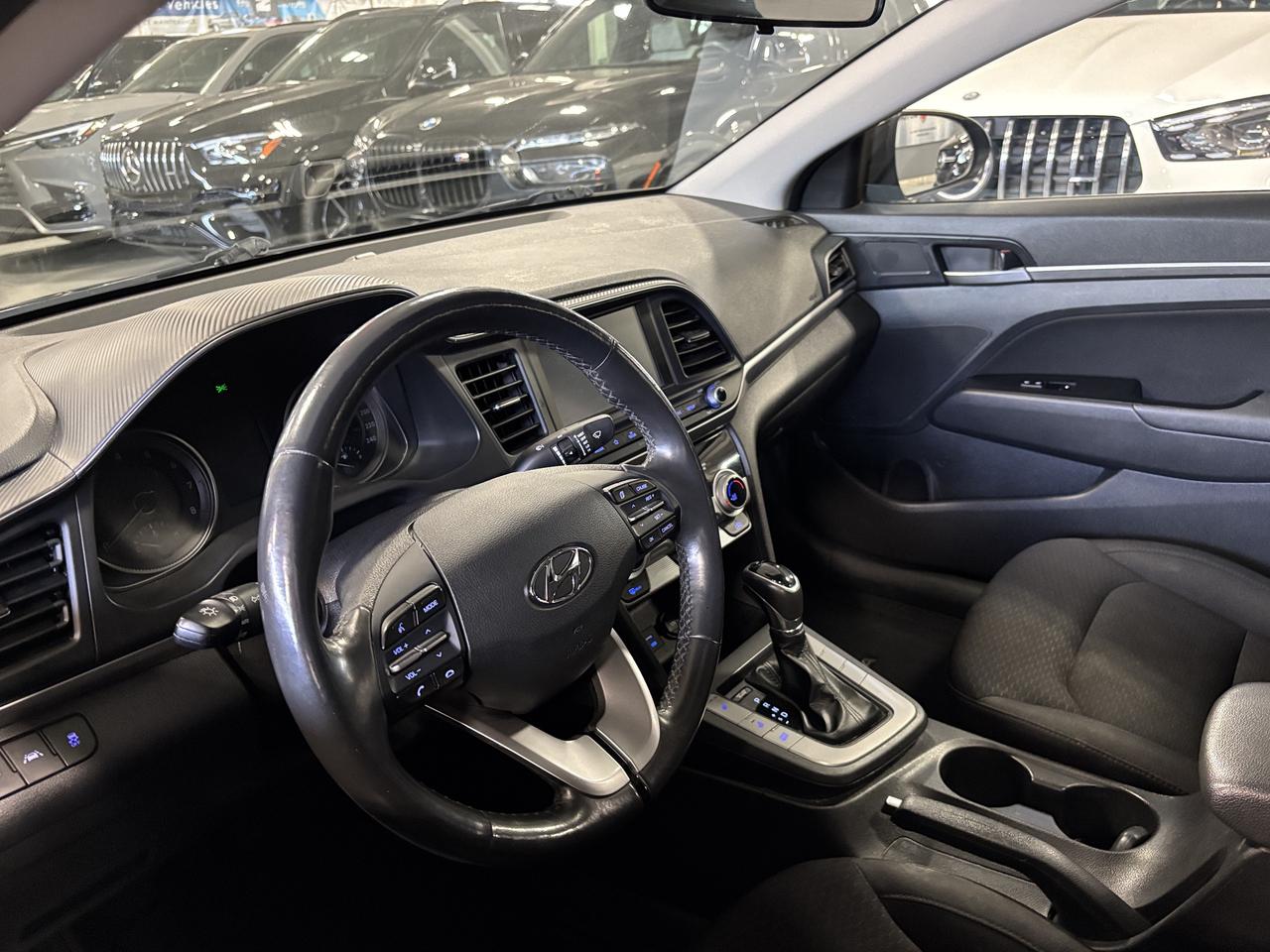 2020 Hyundai Elantra Preferred IVT|SUNPKG|SAFETYPKG|BACKCAM|HEATEDSEATS Photo