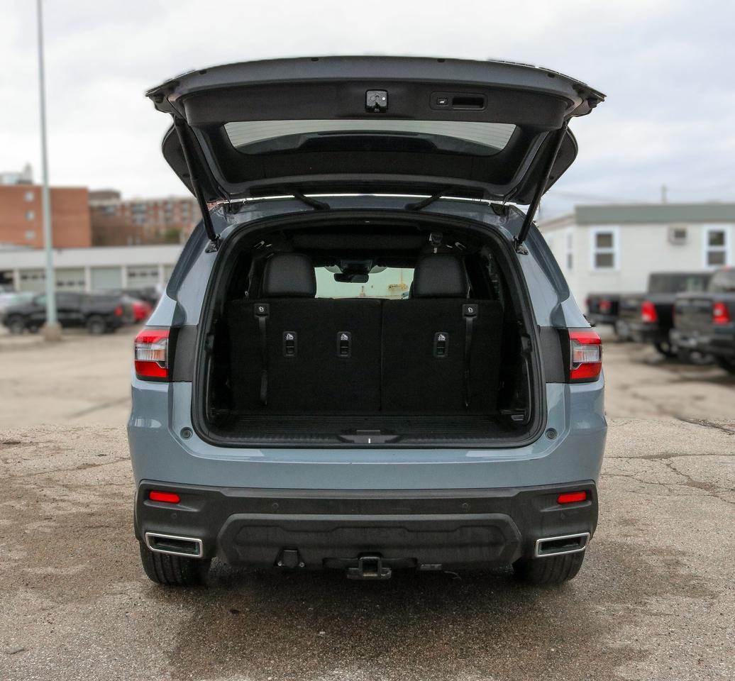 2025 Honda Pilot Black Edition AWD | BOSE AUDIO | REMOTE START | Photo