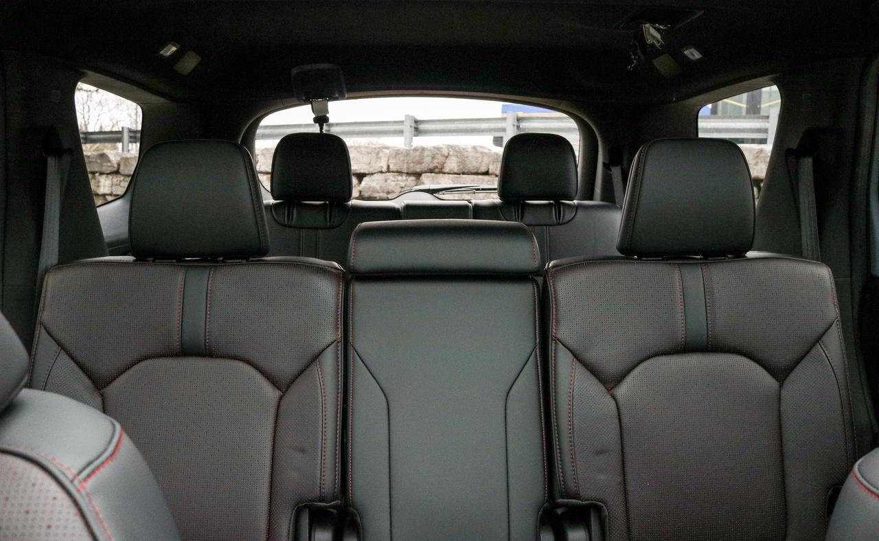 2025 Honda Pilot Black Edition AWD | BOSE AUDIO | REMOTE START | Photo