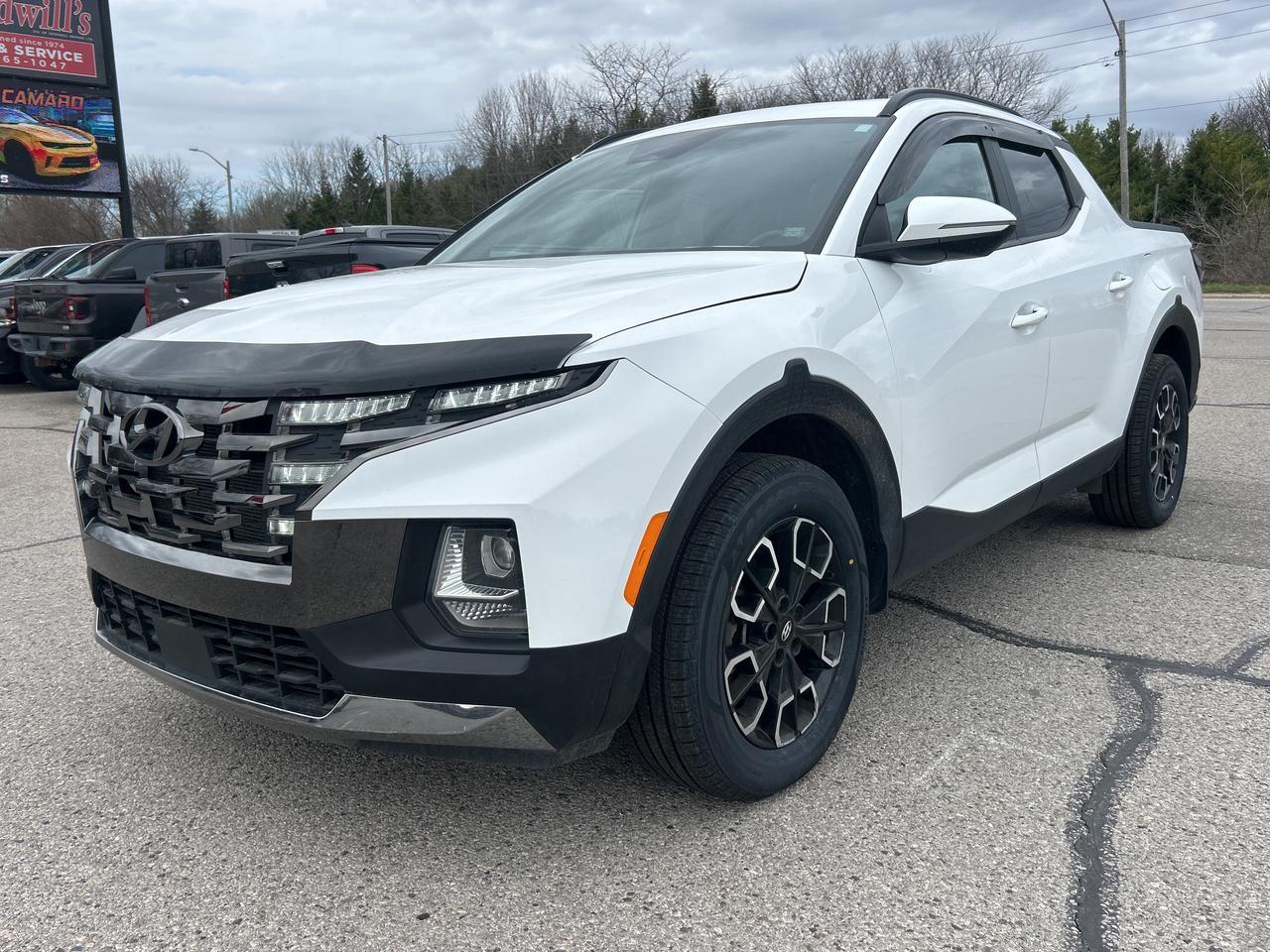 2022 Hyundai Santa Cruz PREFERRED / TREND PKG, CLEAN CARFAX, REMOTE START! Photo