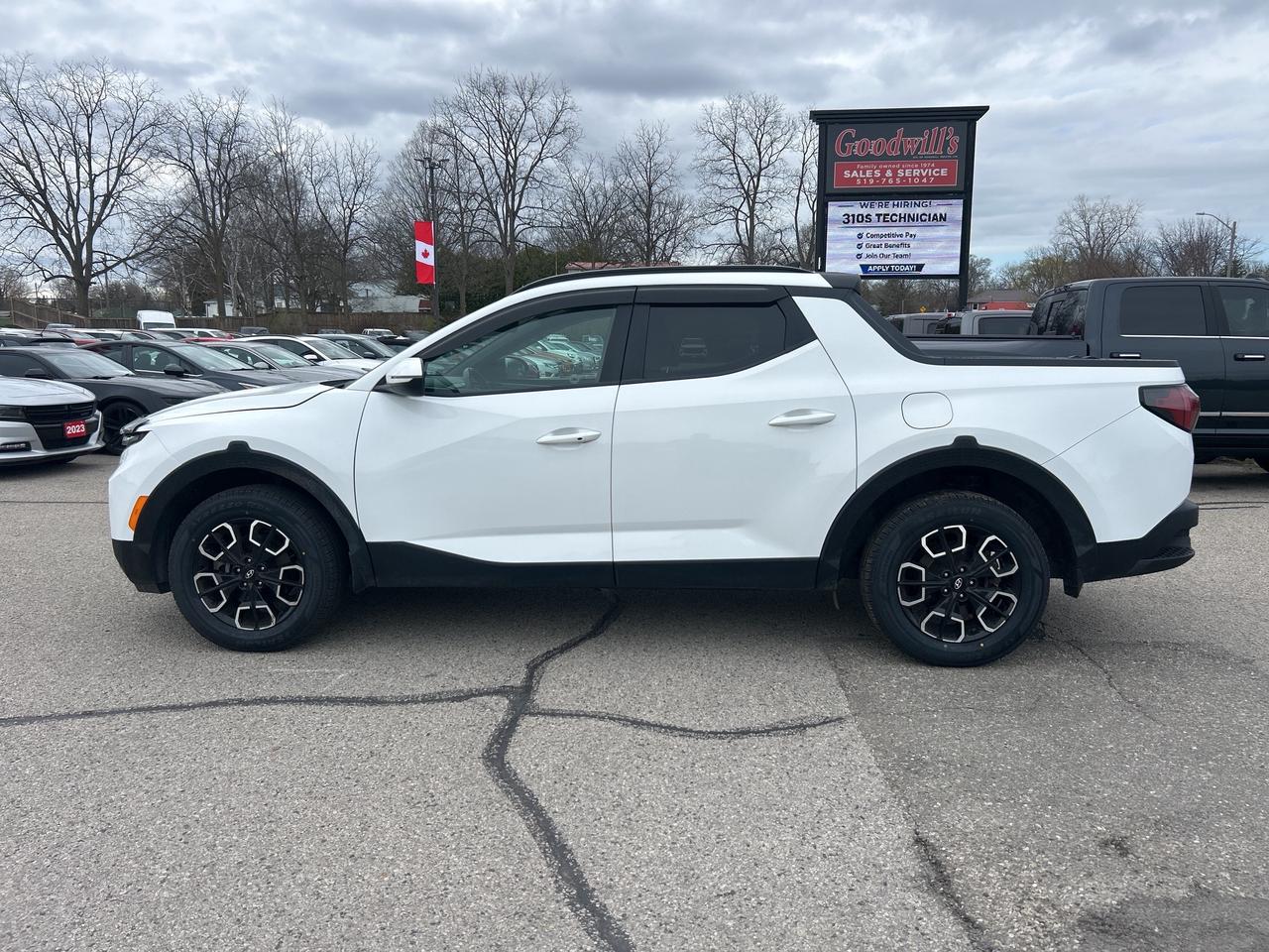 2022 Hyundai Santa Cruz PREFERRED / TREND PKG, CLEAN CARFAX, REMOTE START! Photo