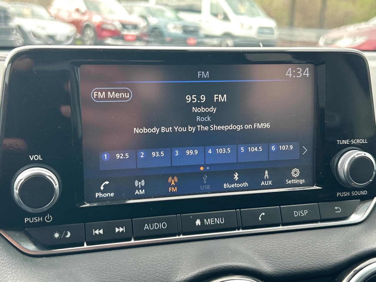 2024 Nissan Sentra S PLUS, CLEAN CARFAX, LOTS OF FACTORY WARRANTY! Photo