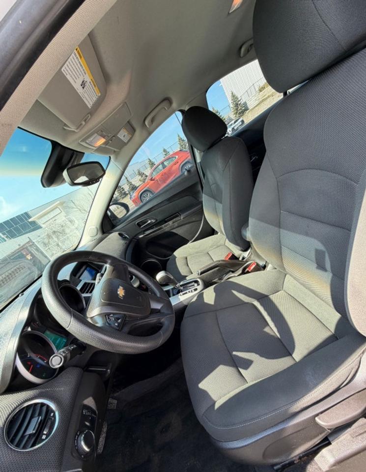2012 Chevrolet Cruze 4dr Sedan Eco w/1SA Photo