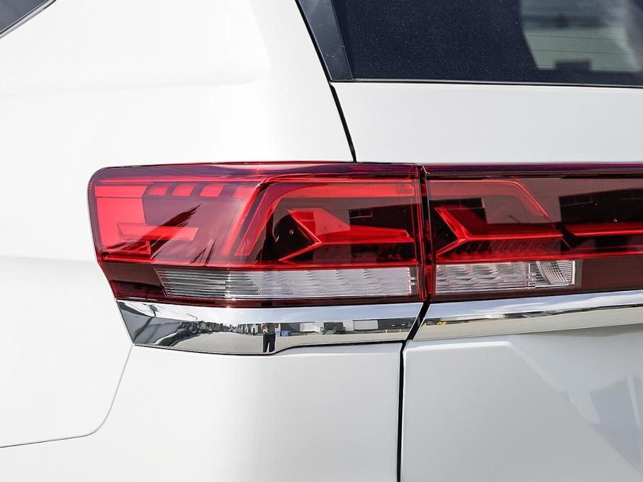 2026 Volkswagen Atlas Highline  - Sunroof -  Navigation Photo
