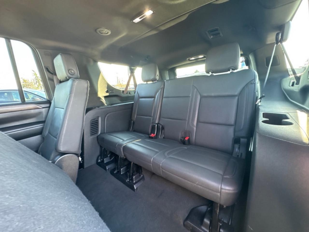 2024 Chevrolet Suburban LT  LEATHER|22-INCH WHEELS Photo