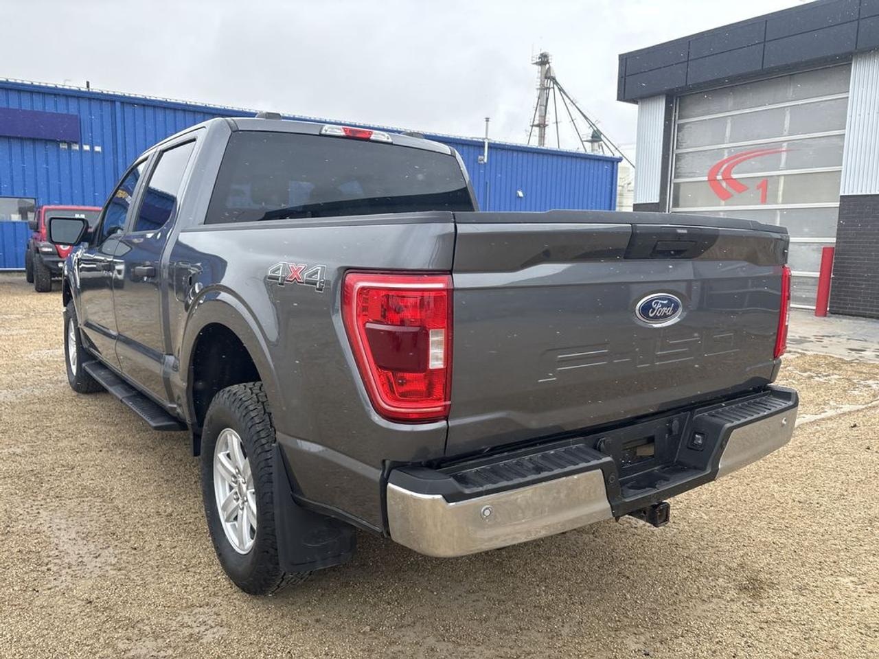 2023 Ford F-150 XLT Photo4