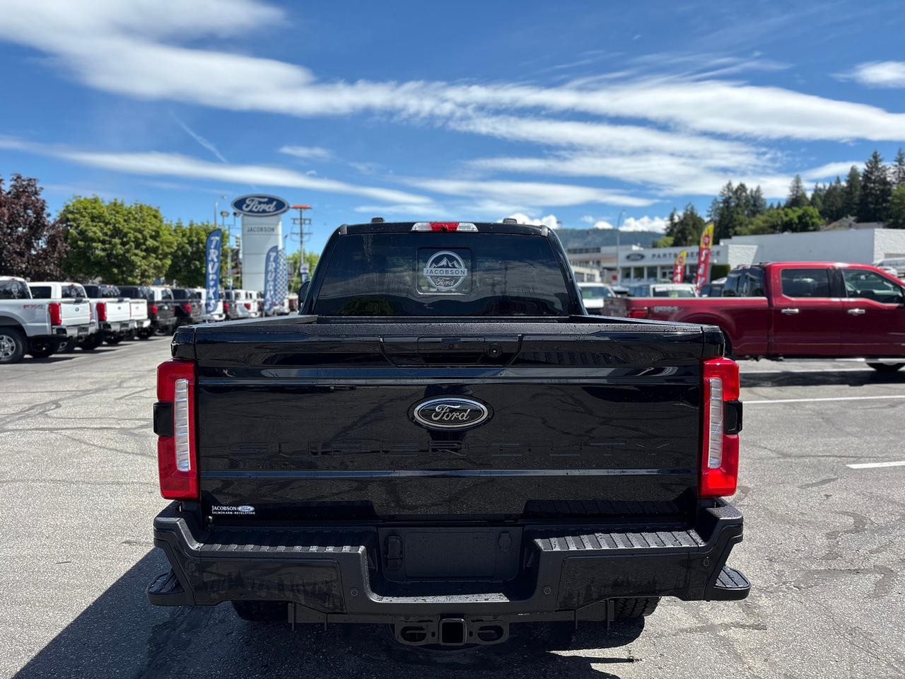 2026 Ford F-350 Super Duty SRW Lariat Photo3