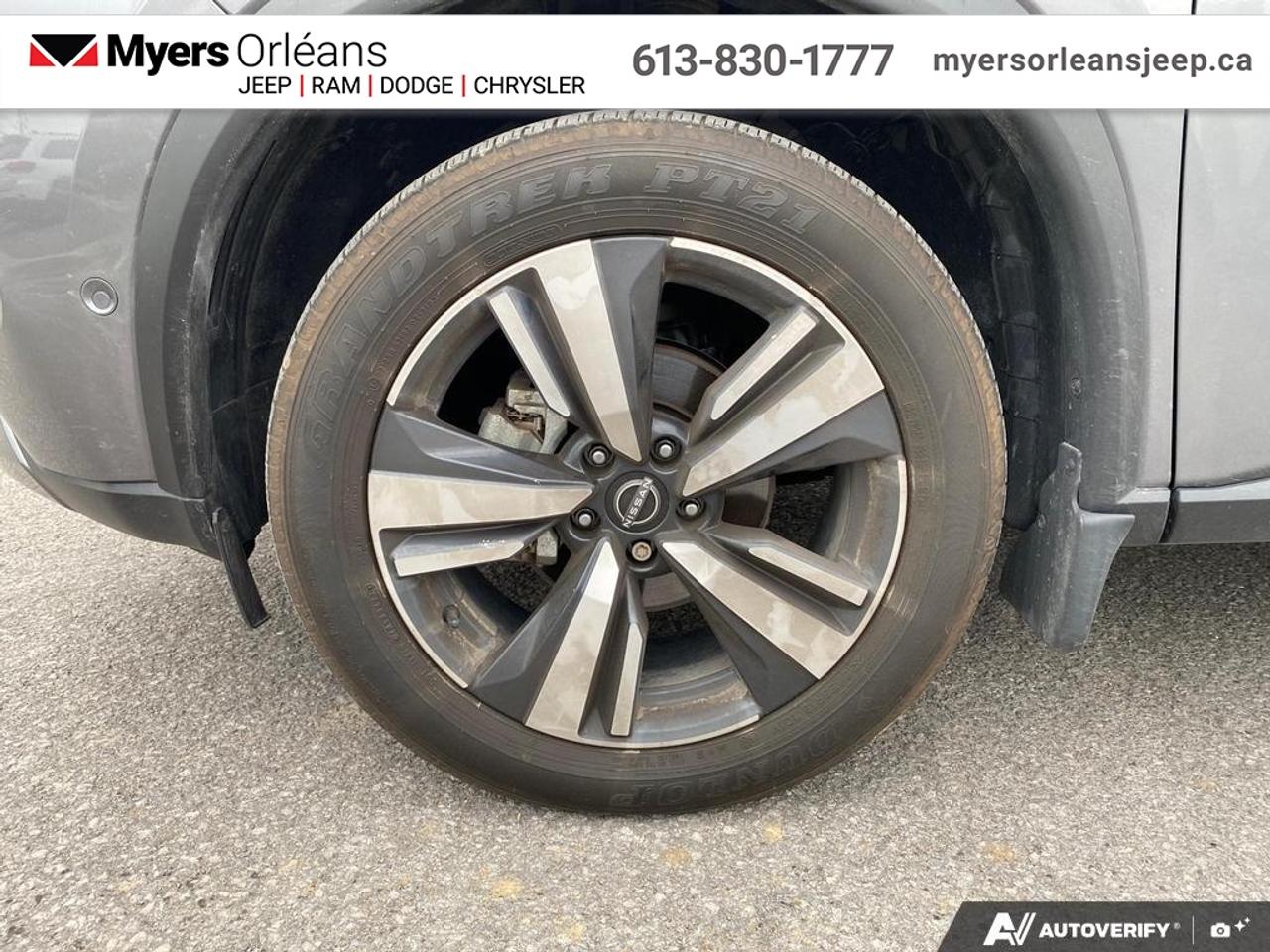 2023 Nissan Rogue SL   - Moonroof -  Leather Seats Photo
