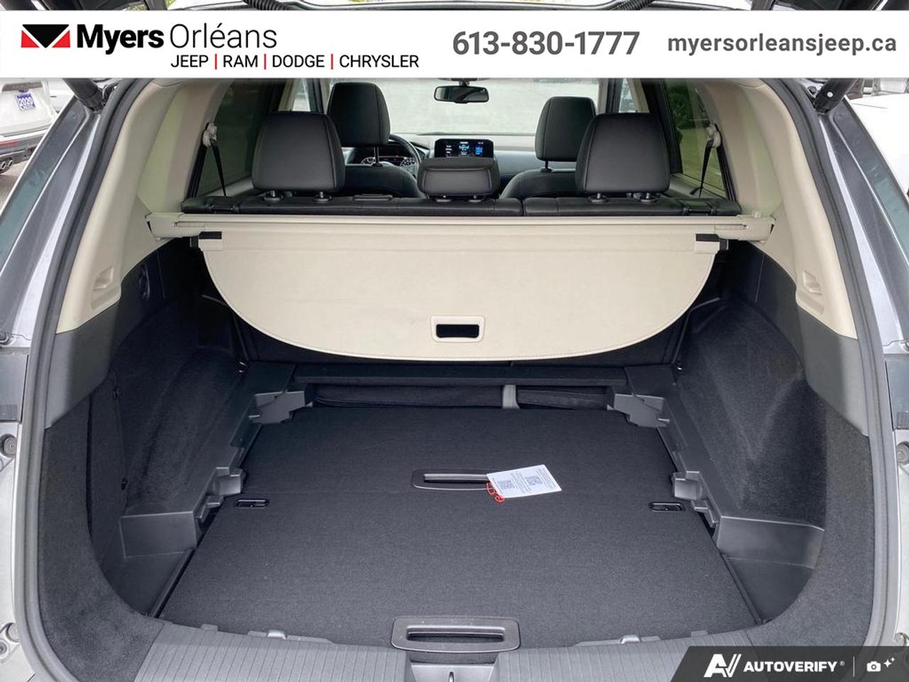2023 Nissan Rogue SL   - Moonroof -  Leather Seats Photo