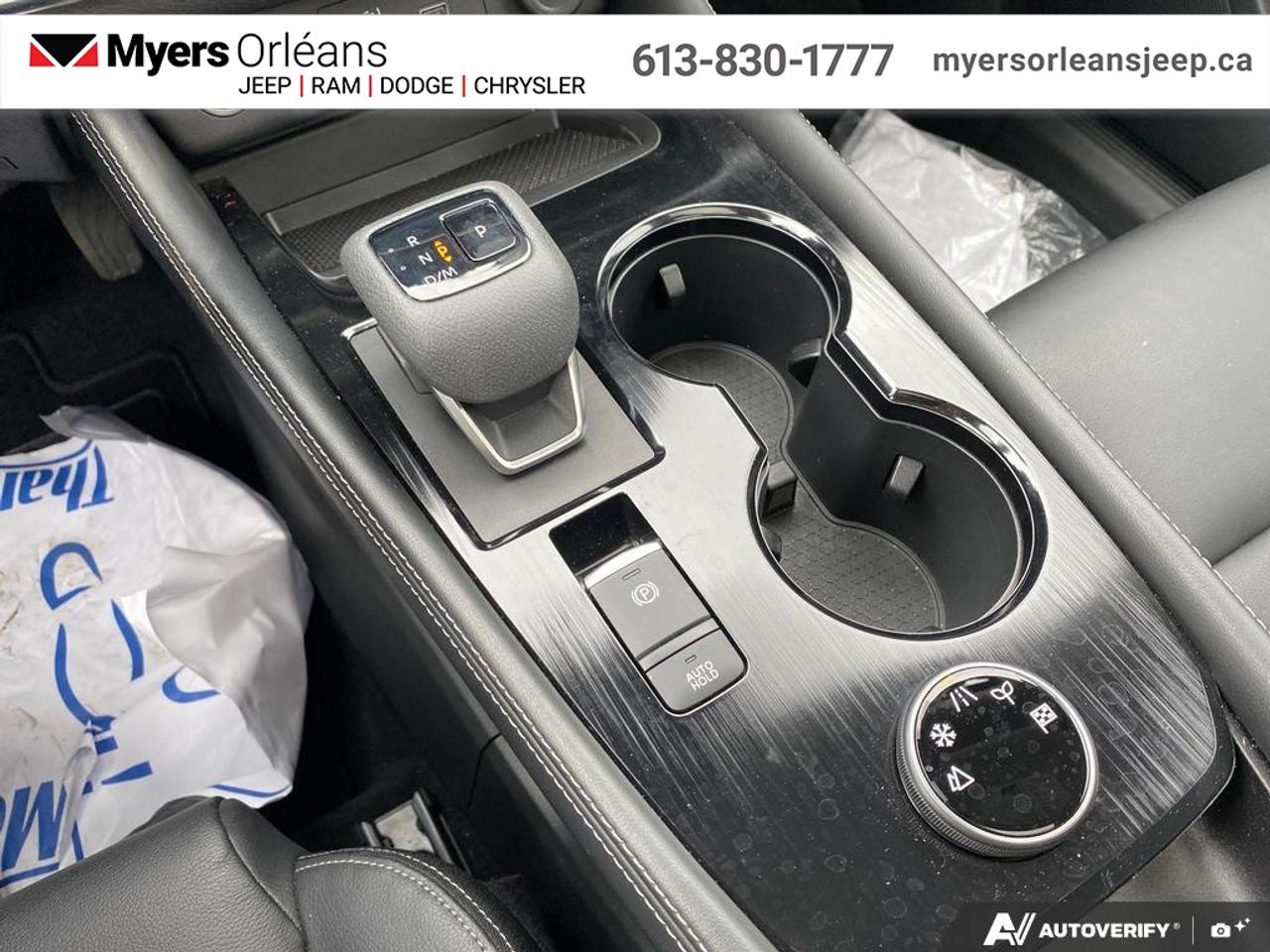 2023 Nissan Rogue SL   - Moonroof -  Leather Seats Photo