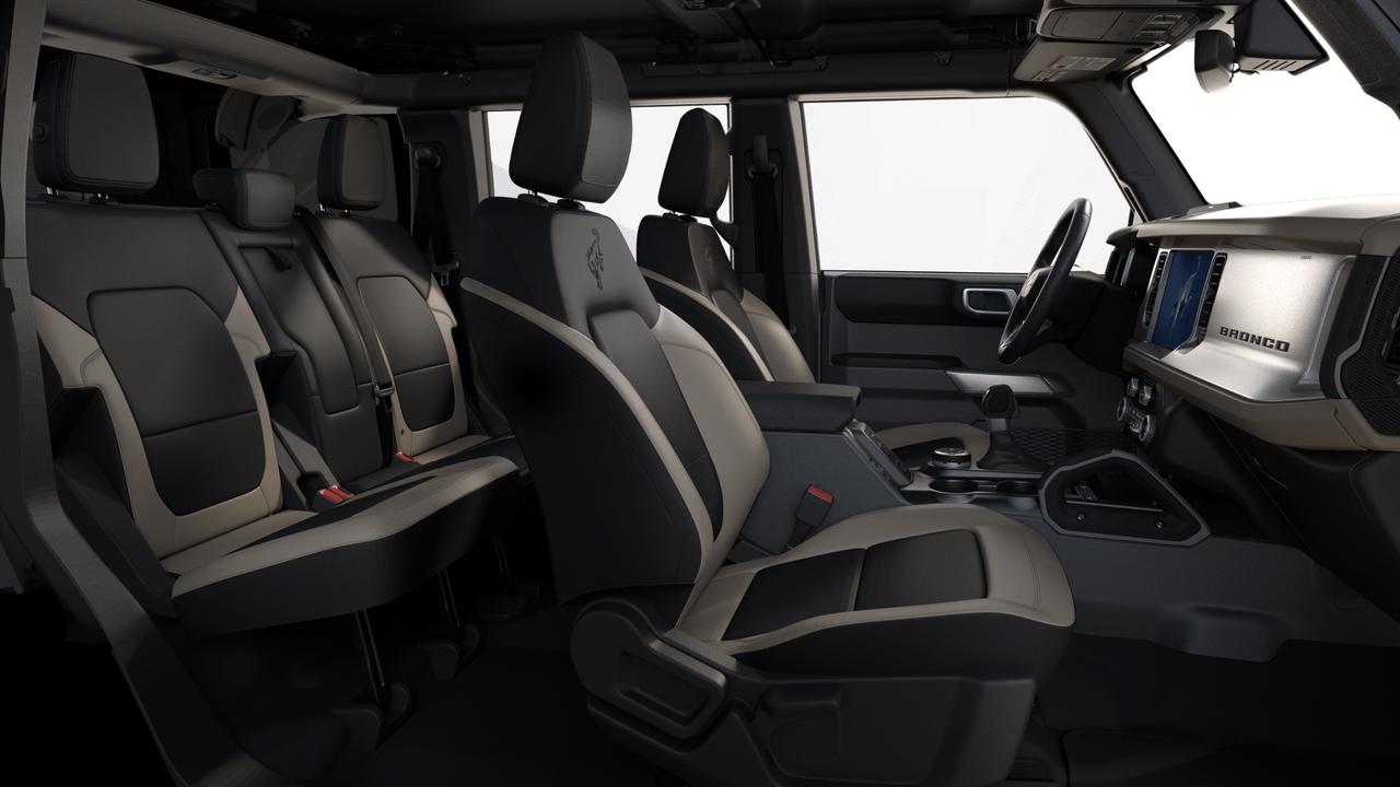 2025 Ford Bronco Outer Banks Photo