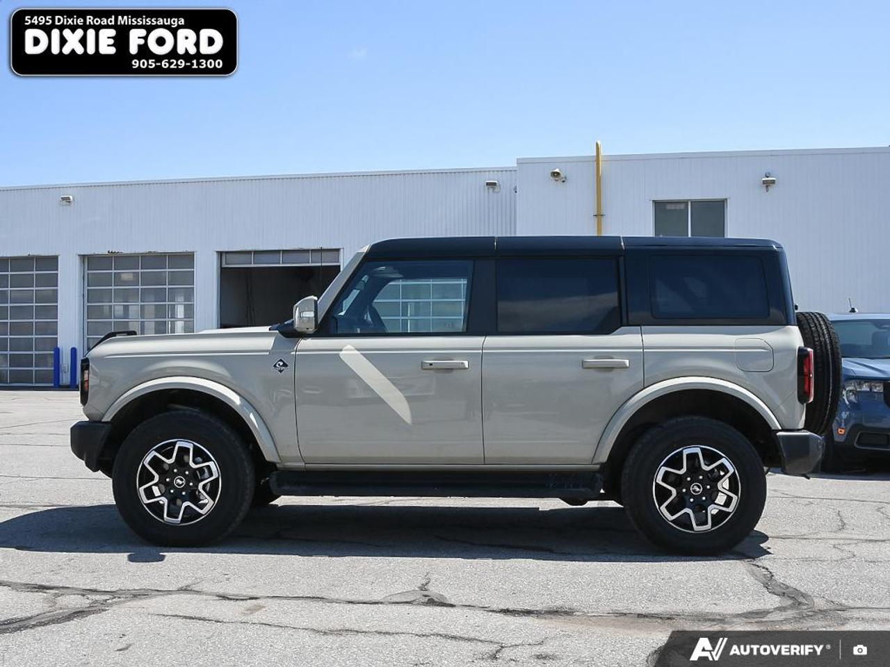 2025 Ford Bronco Outer Banks Photo