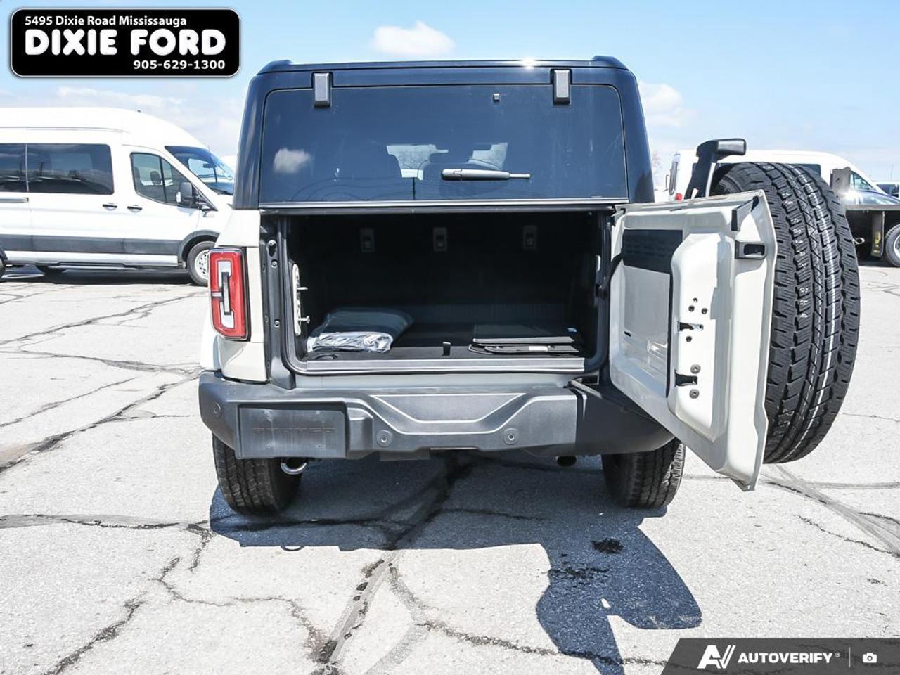 2025 Ford Bronco Outer Banks Photo