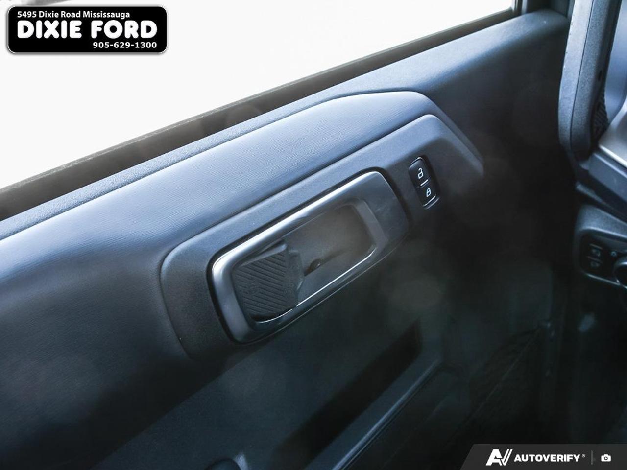 2025 Ford Bronco Outer Banks Photo