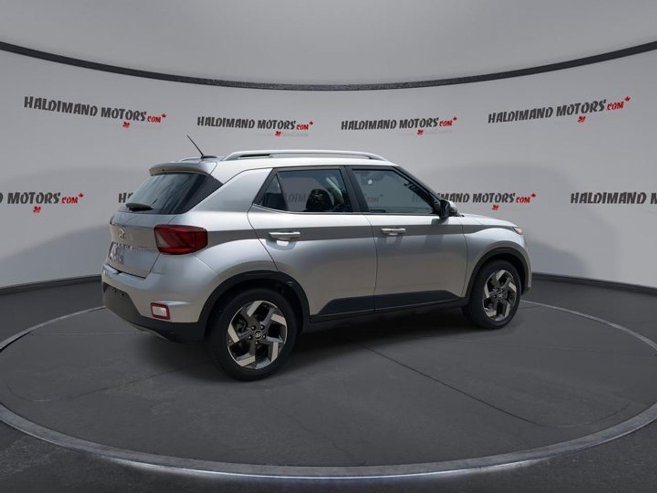2024 Hyundai Venue Ultimate w/Black Interior | Heated Steering Photo