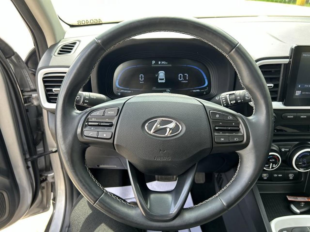 2024 Hyundai Venue Ultimate w/Black Interior | Heated Steering Photo