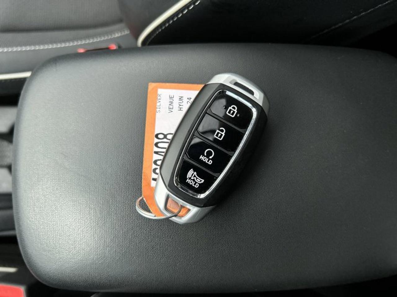2024 Hyundai Venue Ultimate w/Black Interior | Heated Steering Photo