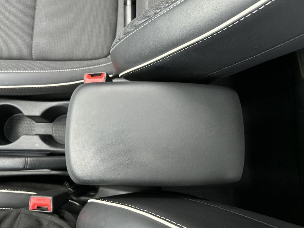 2024 Hyundai Venue Ultimate w/Black Interior | Heated Steering Photo
