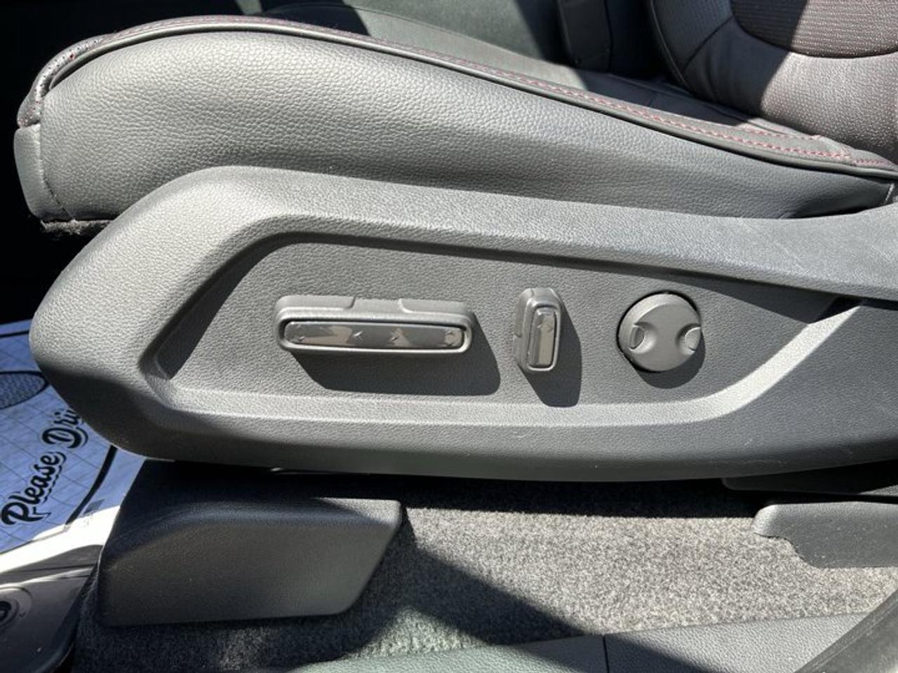 2024 Honda Pilot Black Edition AWD | One Owner | No Accidents | 360 Camera Photo