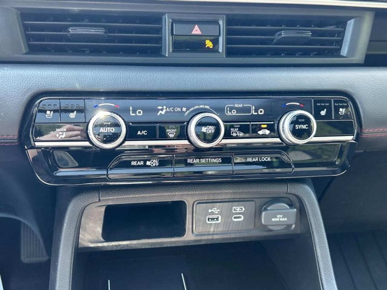 2024 Honda Pilot Black Edition AWD | One Owner | No Accidents | 360 Camera Photo