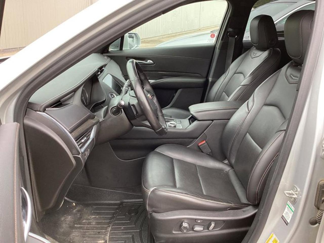 2019 Cadillac XT4 AWD Sport | Panoramic Roof | Heated Steering Photo