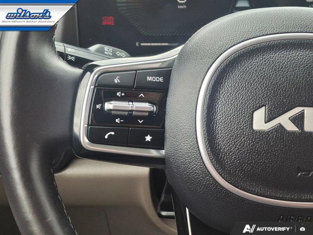 2025 Kia Carnival LX+ | Power Hatch + Sliding Doors | Smart Cruise | Power Seat | Heated Wheel + Seats | and More ! Photo