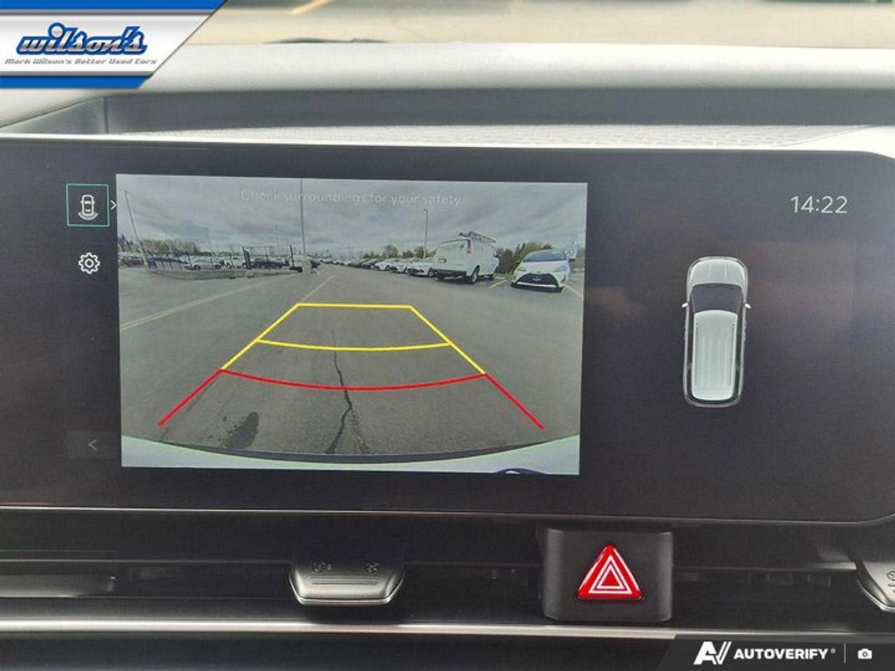 2025 Kia Carnival LX+ | Power Hatch + Sliding Doors | Smart Cruise | Power Seat | Heated Wheel + Seats | and More ! Photo