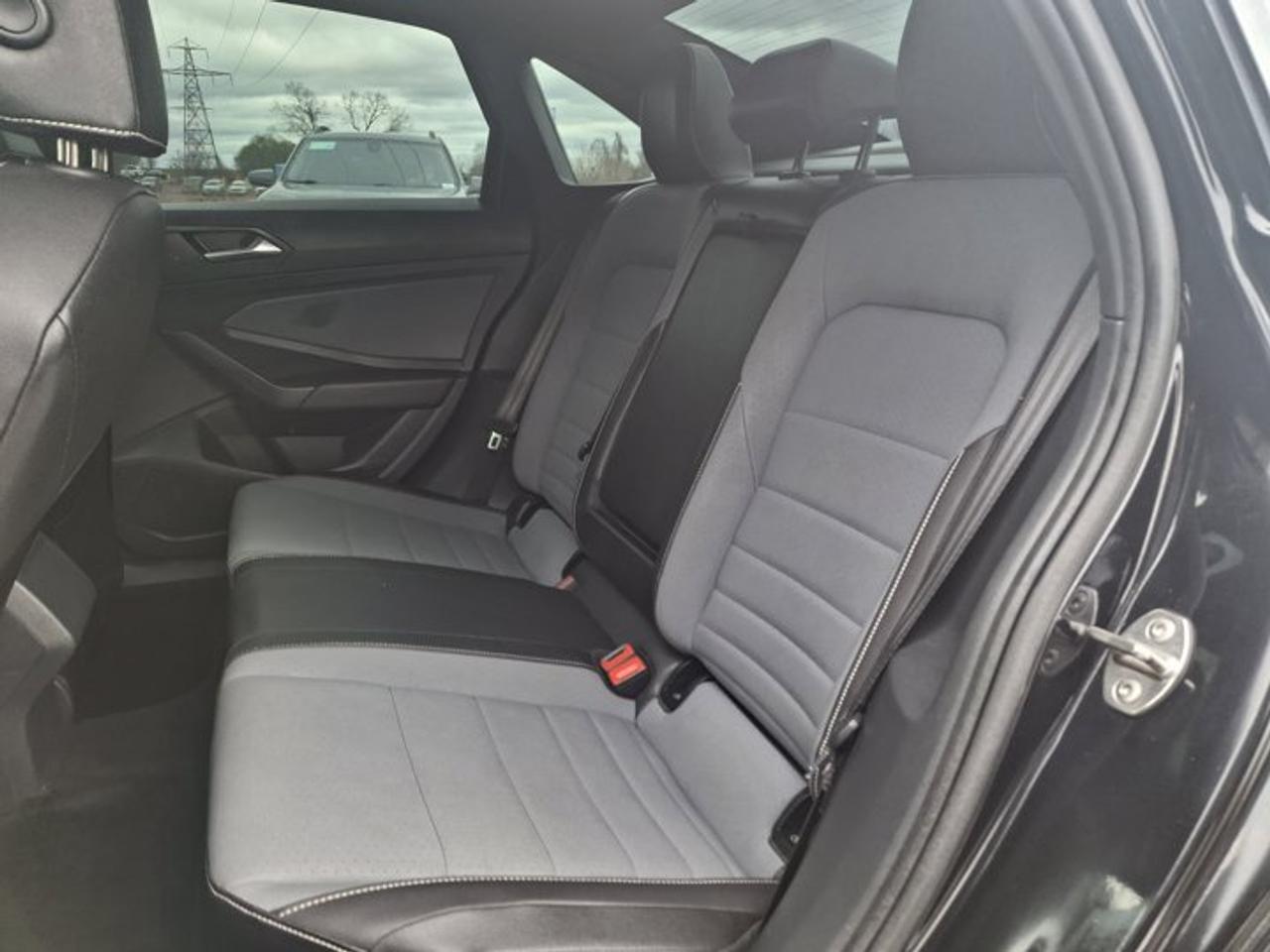 2025 Volkswagen Jetta Comfortline | Sport Package | Leather | Sunroof | Remote Start | Wireless Carplay | and More ! Photo