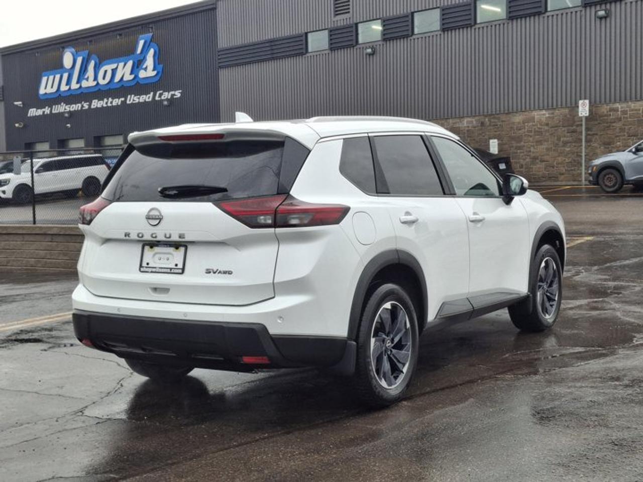 2024 Nissan Rogue SV AWD | Sunroof | Heated Seats | Adaptive Cruise | Power Liftgate | Power Seat | CarPlay and More ! Photo
