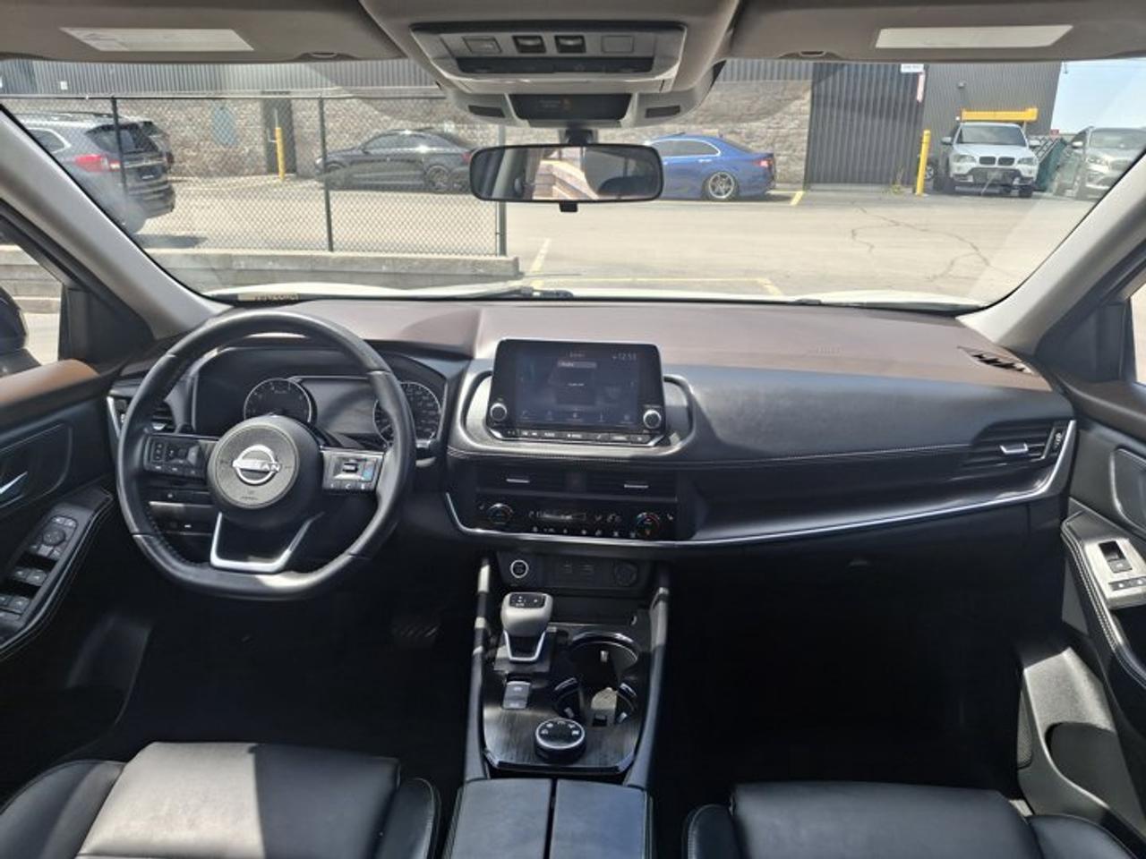 2023 Nissan Rogue SV Midnight Edition AWD | Leather | Pano Roof | Heated Seats + Steering | Remote Start | and More ! Photo