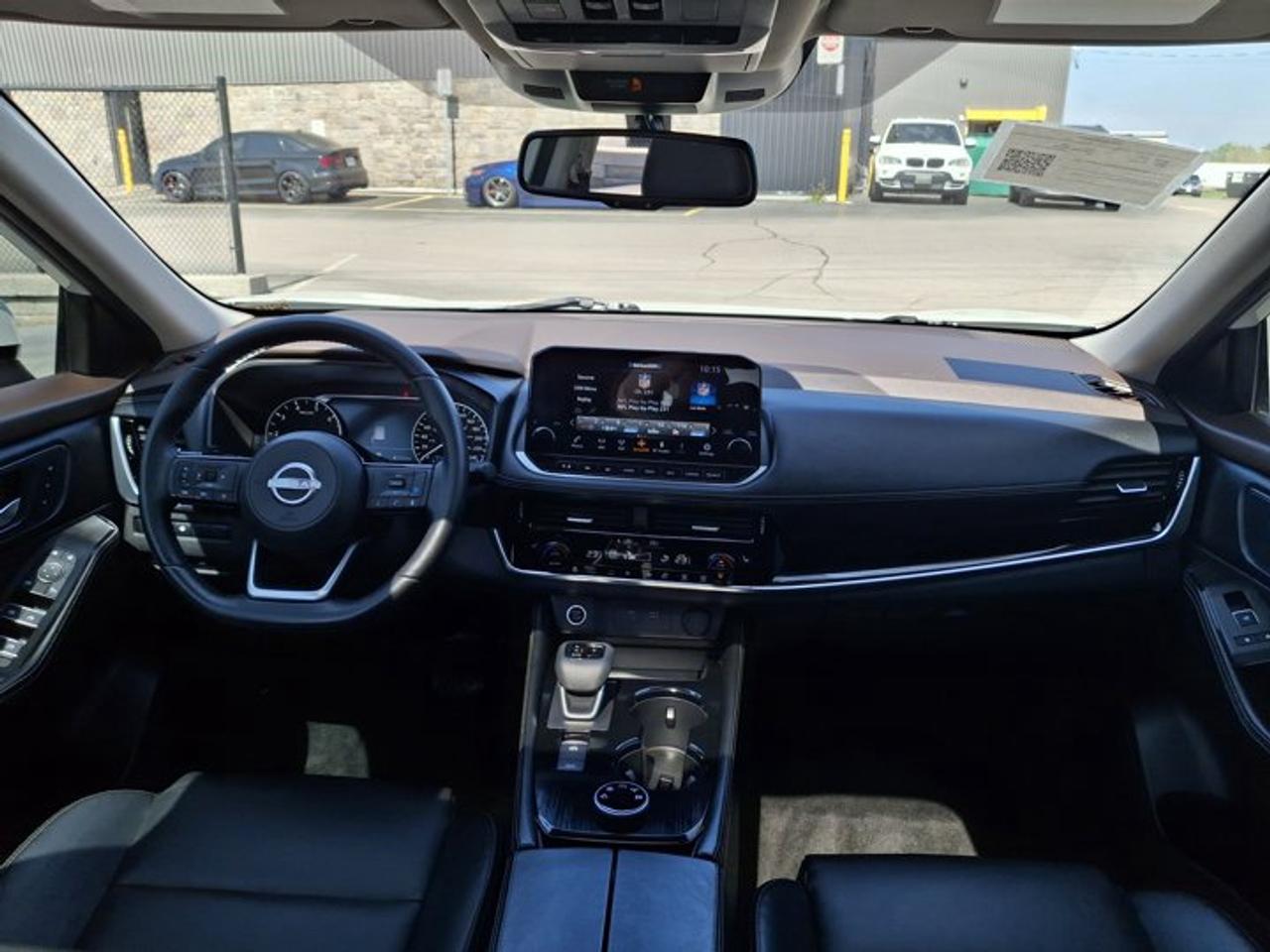 2023 Nissan Rogue SL AWD | Leather | Pano Roof | Nav | Heated Seats + Steering | CarPlay | Remote Start | and More ! Photo