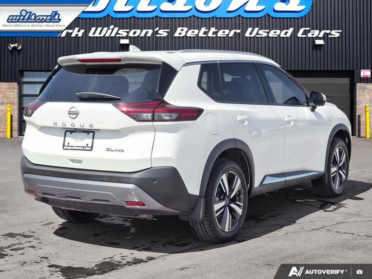 2023 Nissan Rogue SL AWD | Leather | Pano Roof | Nav | Heated Seats + Steering | CarPlay | Remote Start | and More ! Photo
