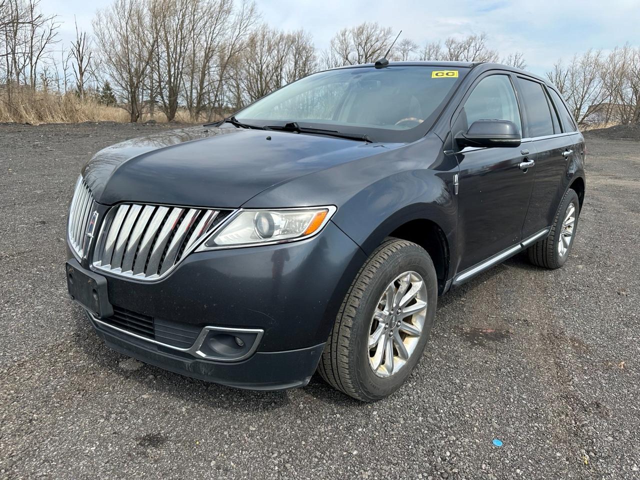 Sold As-Is. CarFax Provided. P0442 - Evaporative emission leak (small leak). Minor exhaust leak. Windshield is cracked. Rust forming on rear hatch. This luxurious SUV runs great and looks fantastic. Enjoy numerous high-end features like a panoramic moonroof, navigation, heated and cooled seats, a premium audio system, and more! Dont miss out, book your appointment now!