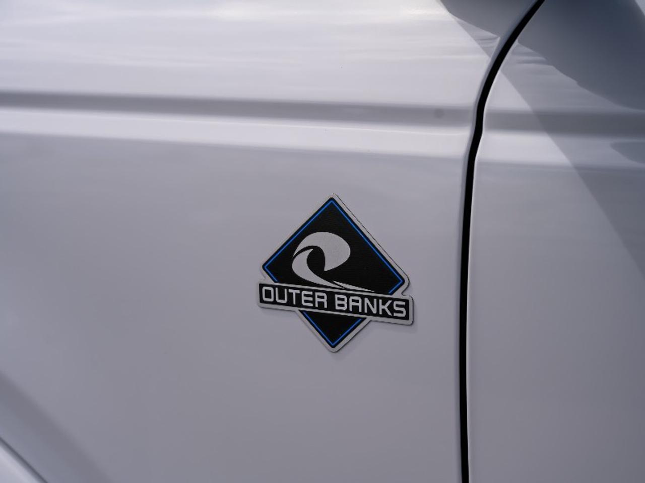 2026 Ford Bronco Outer Banks Photo4
