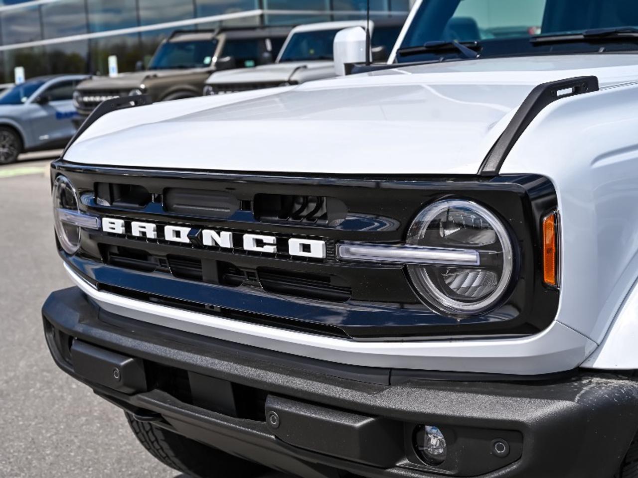 2026 Ford Bronco Outer Banks Photo