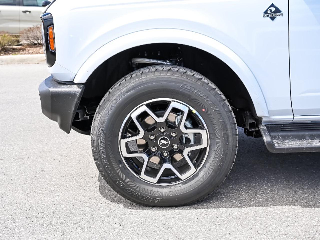 2026 Ford Bronco Outer Banks Photo