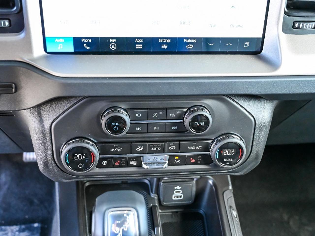 2026 Ford Bronco Outer Banks Photo