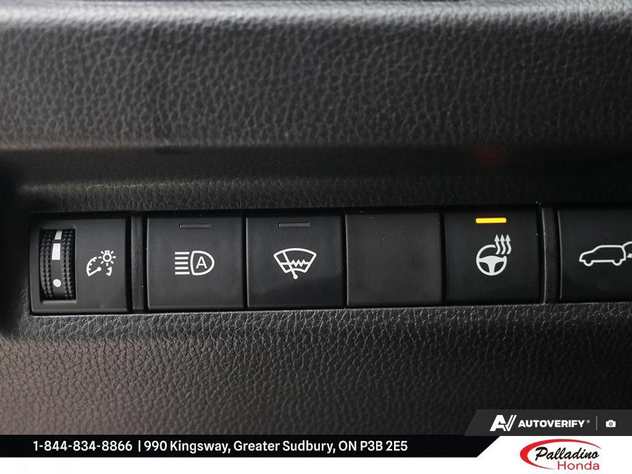 2022 Toyota RAV4 XLE Photo