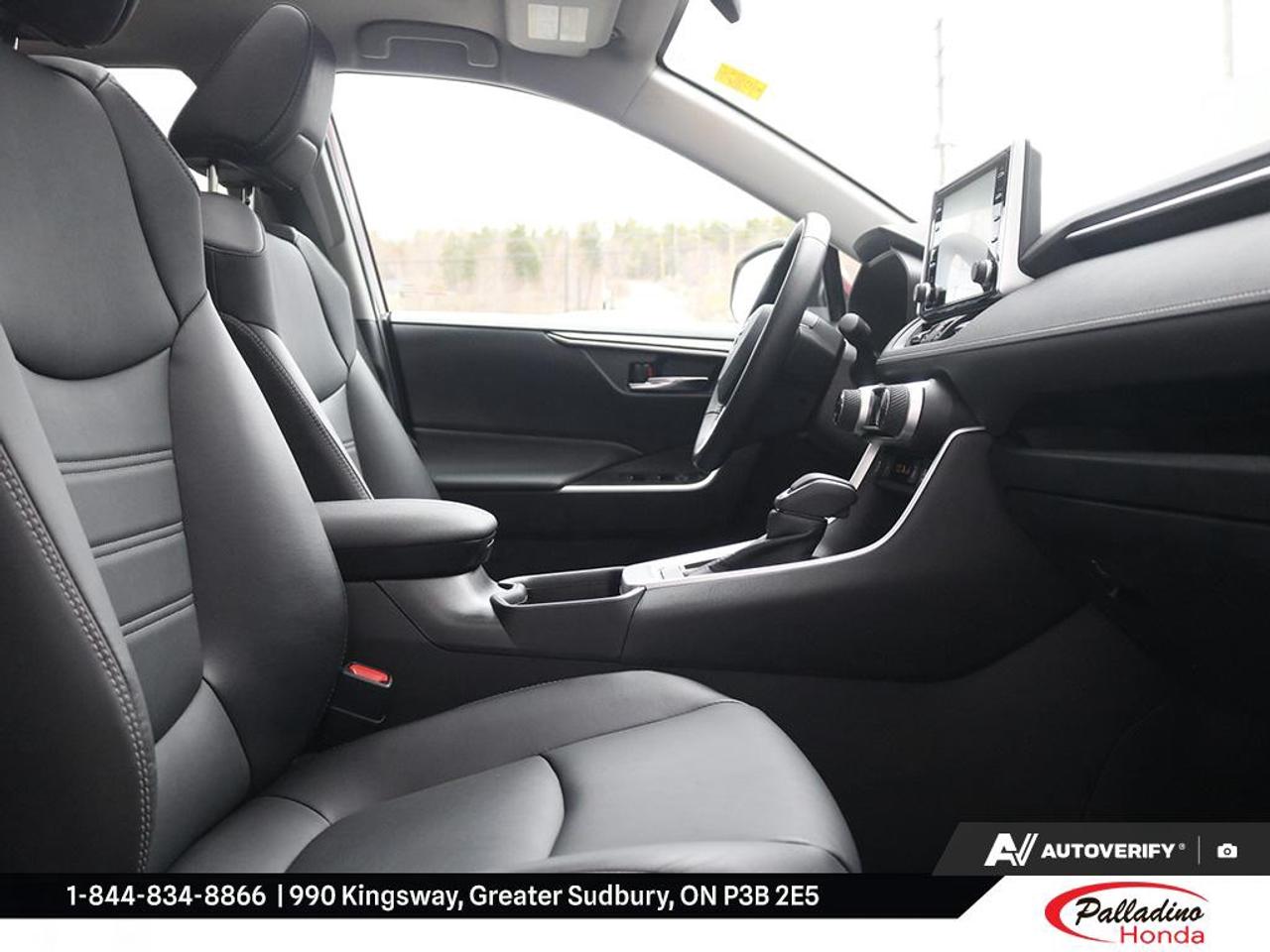 2022 Toyota RAV4 XLE Photo